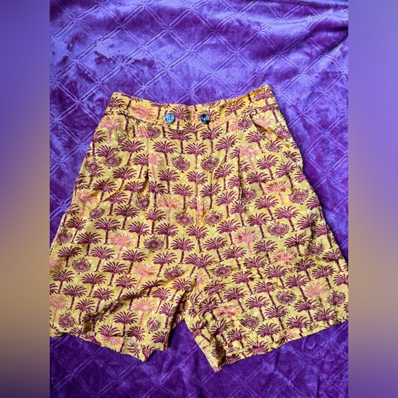 Urban Outfitters Shorts - Picture 2 of 3